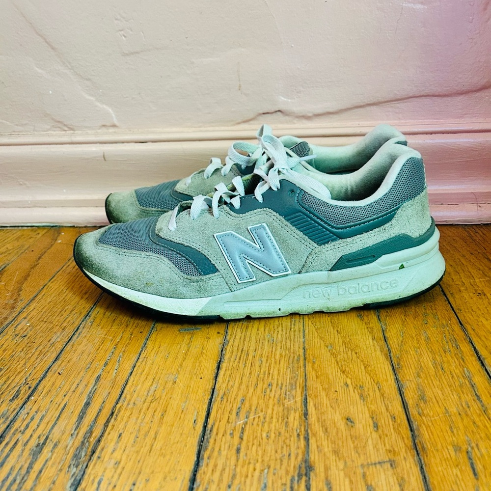 New Balance 997H Men’s Gray Sneakers